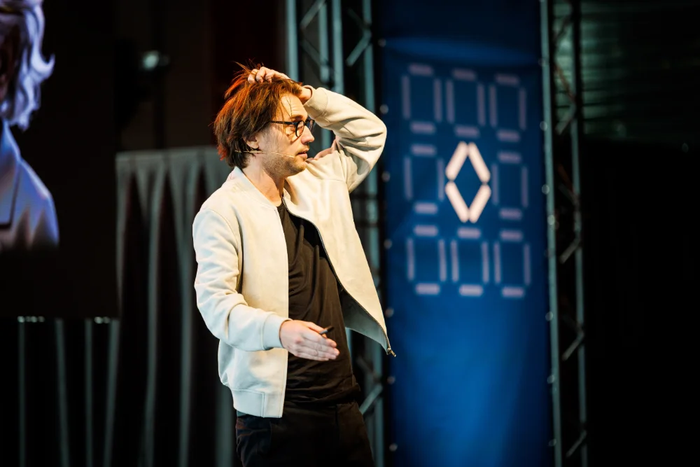 Which AI speaker should I book?